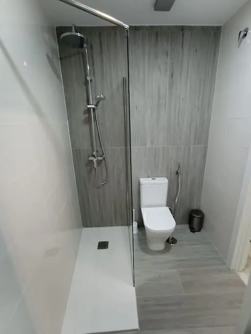 4 Rooms Pkg Marmoles مالقة